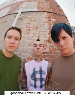 sooper tare trupa..ce a mai tare mel e 'stay together 4 the meu....voi c ziketzi? blink 182